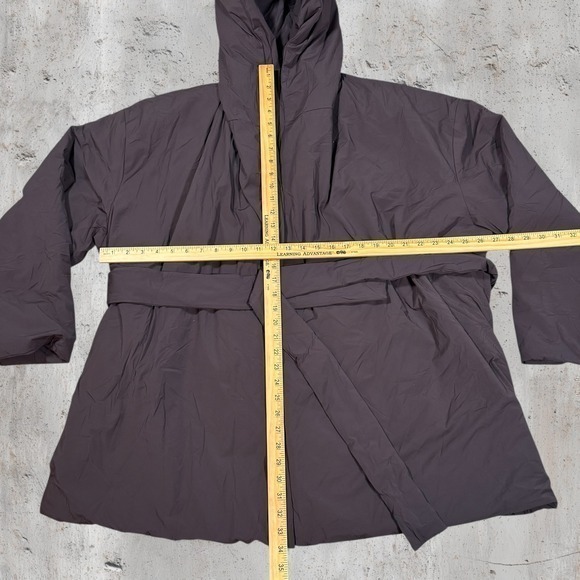 NWOT SKIMS x Nike Woven Nylon Cozy Wrap Coat Phoenix Belted Hooded Oversized Med - Picture 5 of 12